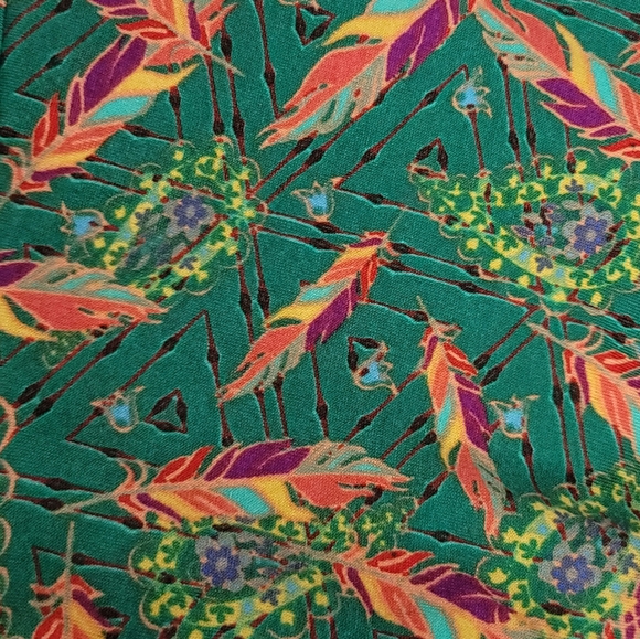 NOT FOR SALE Lularoe Irma Hi Low Tunic Top Shirt Sz L - Picture 4 of 11